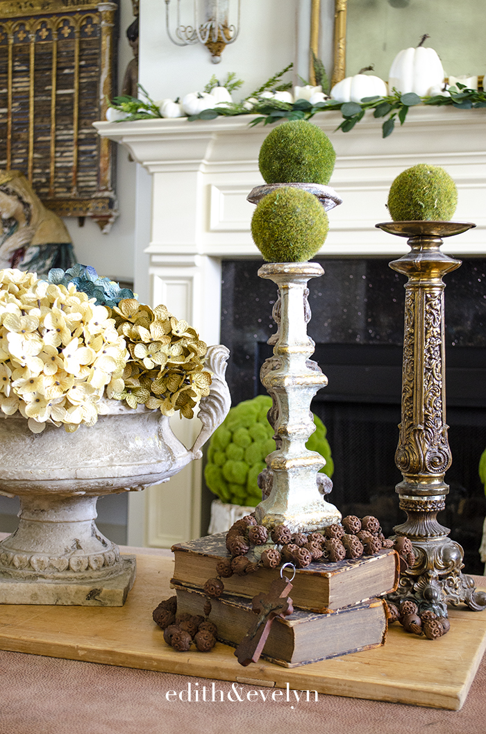 Simple Fall Decor | Edith & Evelyn | www.edithandevelynvintage.com