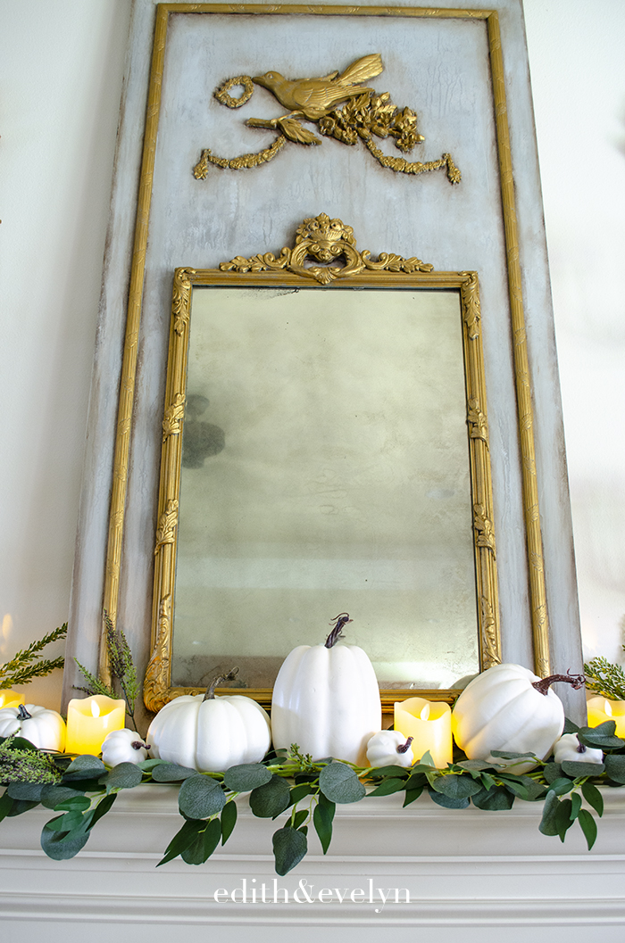 Simple Fall Decor | Edith & Evelyn | www.edithandevelynvintage.com