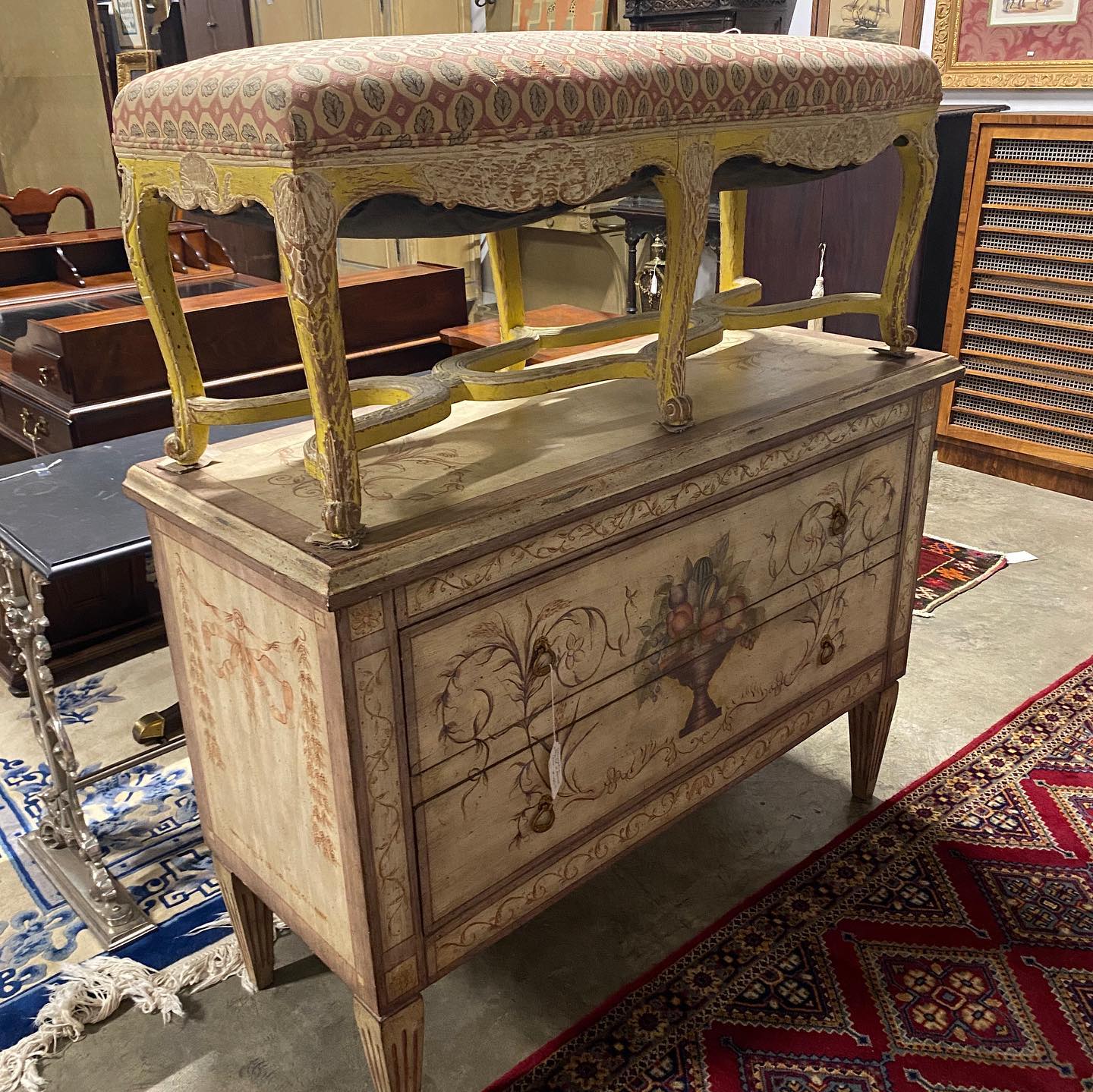 Estate Sale Etiquette | The Do's and Don'ts of Estate Sale Shopping ...